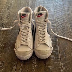 Nike blazers youth  size:4Y
